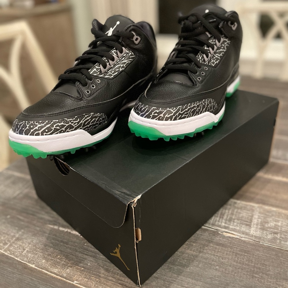 Air Jordan 3 Retro golf shoes